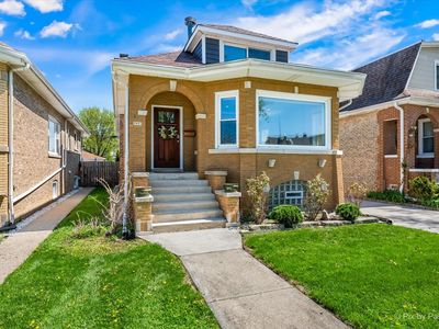 2937 N 74th Ct