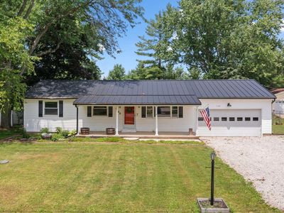 1108 Owens Rd W
