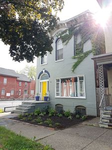 18 N Pearl St