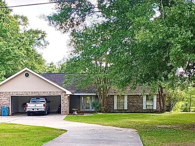 Property at 1004 Hugh Dr, Saint Martinville, LA