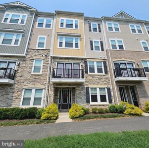 Property at 42023 Glade Creek Ter, Aldie, VA