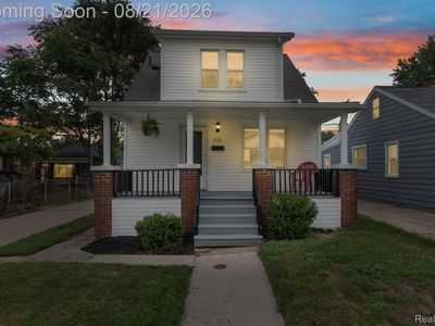 23152 Tawas Ave
