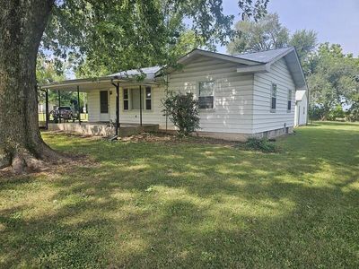 3117 N Farm Road 123