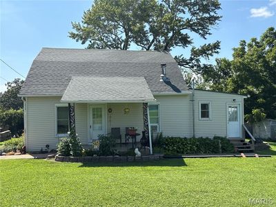 3749 Lahmeyer Rd