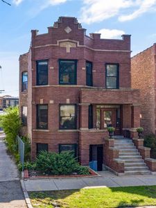 2215 W Thomas St