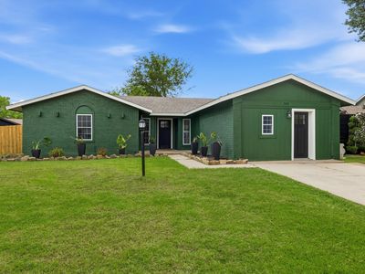 526 Village Dr