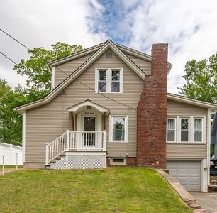 23 Berwick Rd