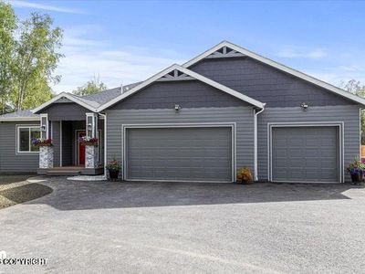 2676 W Longview Cir