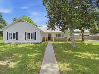 Property at 1006 S Adams St, Welsh, LA