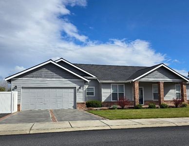 3832 SW Tommy Armour Ln