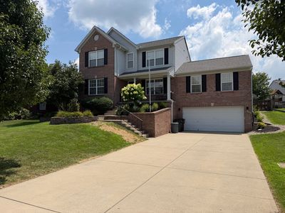 2011 Falling Water Ln