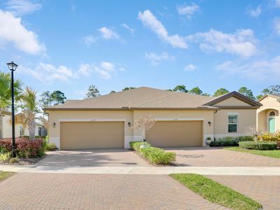 10894 SW Winding Lakes Circle