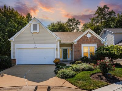 1049 Cambridge Way Dr