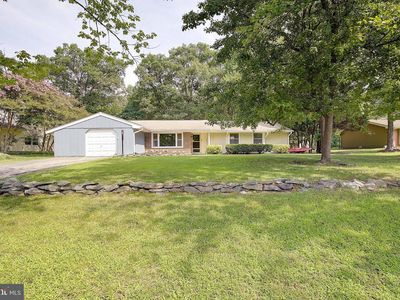 2761 Pinewood Dr