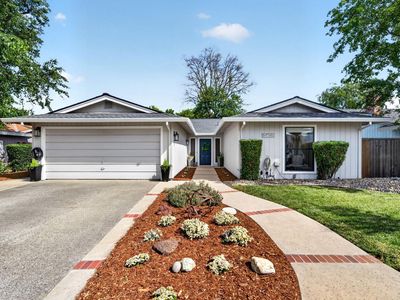 3407 Laguna Ave