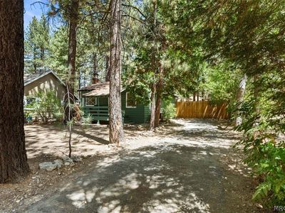 447 Chickadee Dr