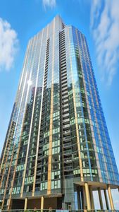 211 N Harbor Dr #3605