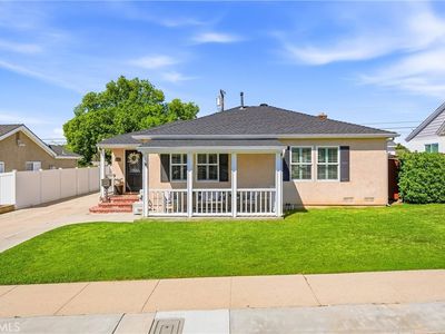 633 Laurel Ave