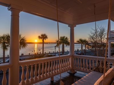 104 Murray Blvd