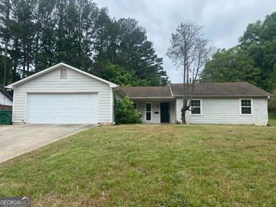 Property at 1767 Dunbarton Dr, Lithonia, GA