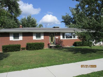 196 Home Ave