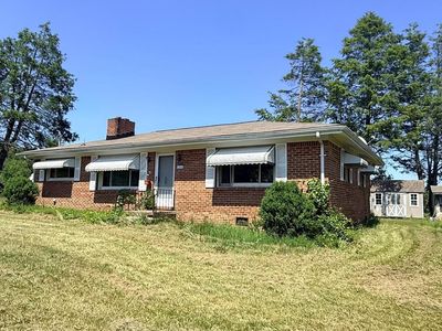 12606 Croom Rd