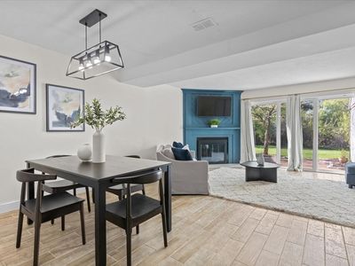 Property at 4 Apple Tree Hill Rd, Hopkinton, MA