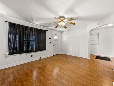 106 Lexington Dr