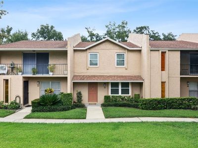 820 PARK LAKE CIRCLE #11