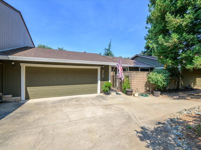 3250 Heights Dr