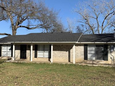 301 Dena Ln