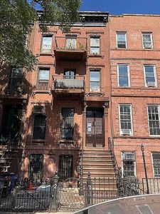 27 Hart St #4