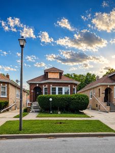 Property at 1827 S 3rd Ave, Maywood, IL