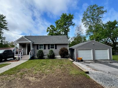 29 Lee Avenue