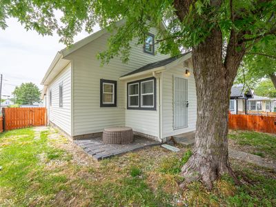 2528 S Pennsylvania St