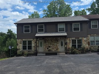 319 Berry Ln