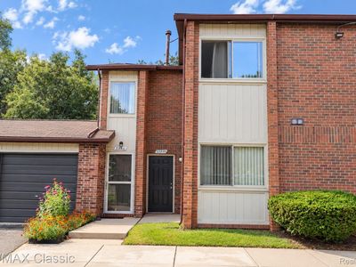 33899 Pondview Cir #10