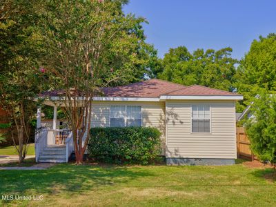 106 Thompson Dr