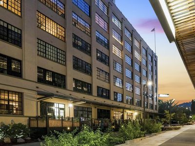 1400 NW Irving St APT 723