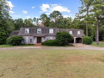 3300 Ridgewood Dr