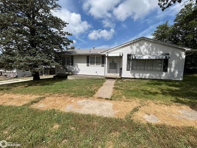 302 NW 7th St