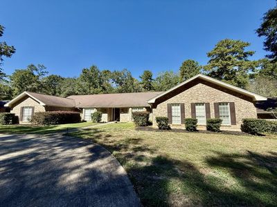 951 Hunterwood Dr