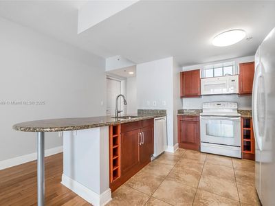 7280 SW 89th St #D501