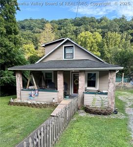 778 Campbells Creek Dr