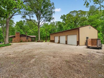 1565 Centerville Rd
