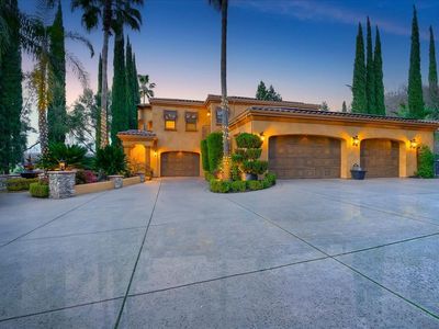 2010 Shady Trail Ln