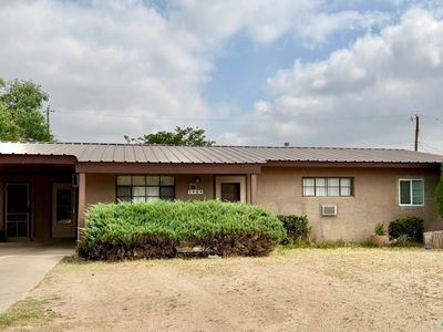 1909 W Alameda St