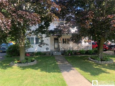 285 W Main St