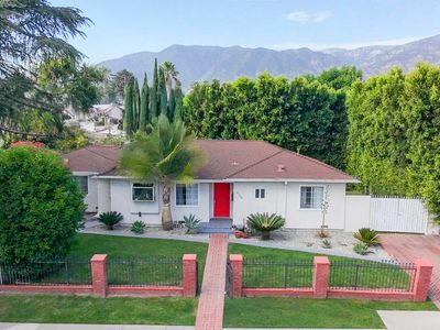 605 Ventura St