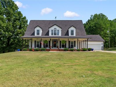 16033 Dixie Dr